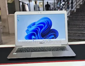 New Laptop Asus 8GB Intel Core i5 SSD 256GB