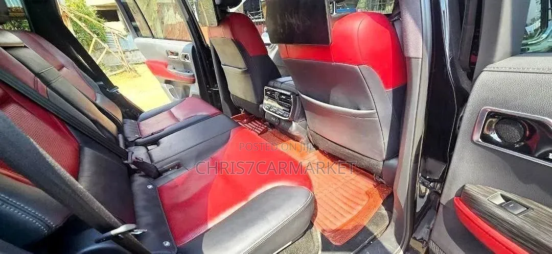 Toyota Land Cruiser 3.5 V6 2022 Black
