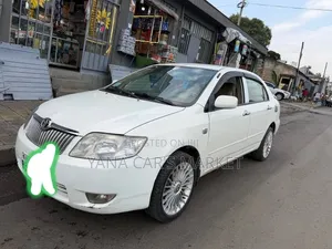 Toyota Corolla 2005 White