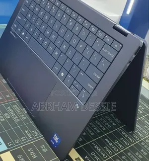 New Laptop HP 16GB Intel Core Ultra 7 SSD 1T