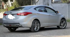 Hyundai Elantra 2013