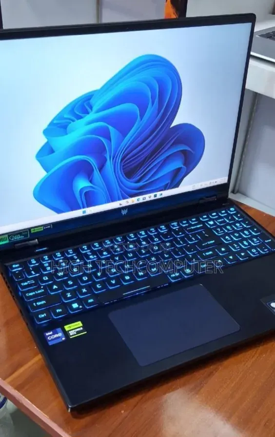 New Laptop Acer Predator Helios 300 16GB Intel Core i9 SSD 1T