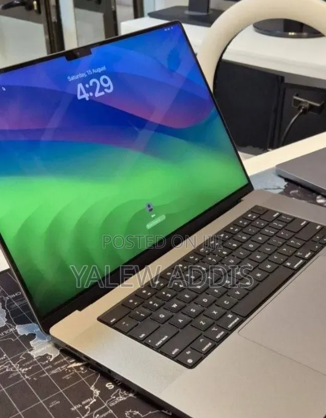New Laptop Apple MacBook Pro 2021 M1 Max 32GB Apple M1 Max SSD 512GB