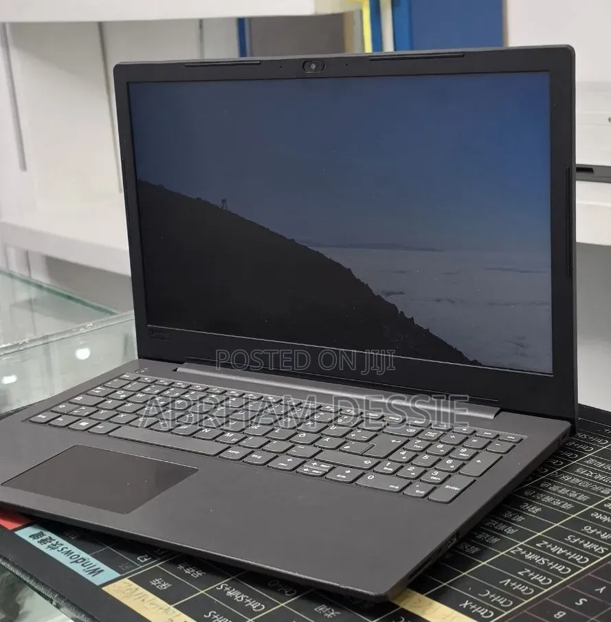 New Laptop Lenovo 8GB Intel Core i3 HDD 1T