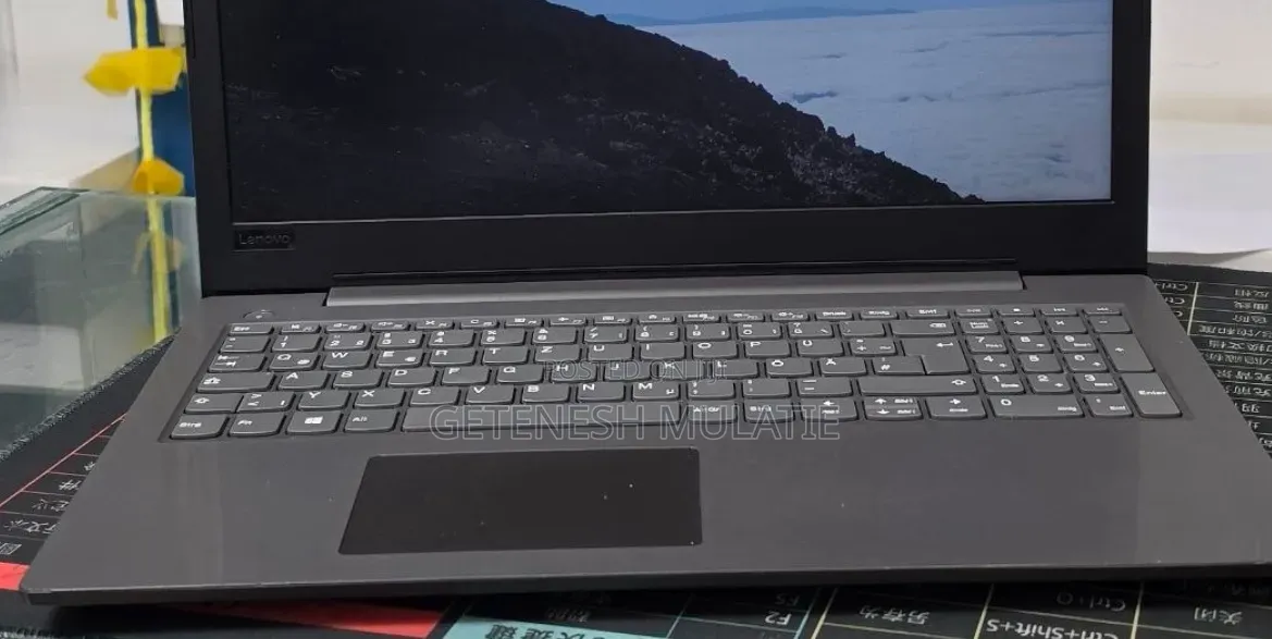 New Laptop Lenovo 8GB HDD 1T