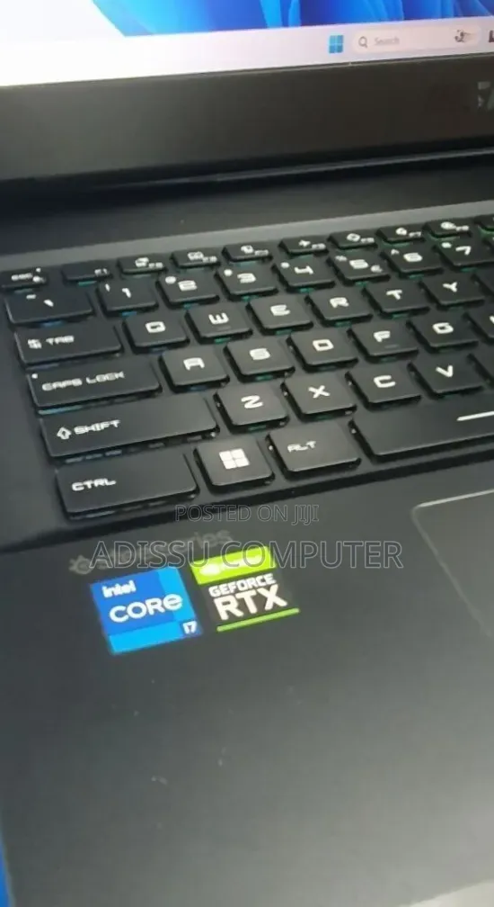 New Laptop MSI GP75 Leopard 16GB Intel Core i7 SSD 640GB