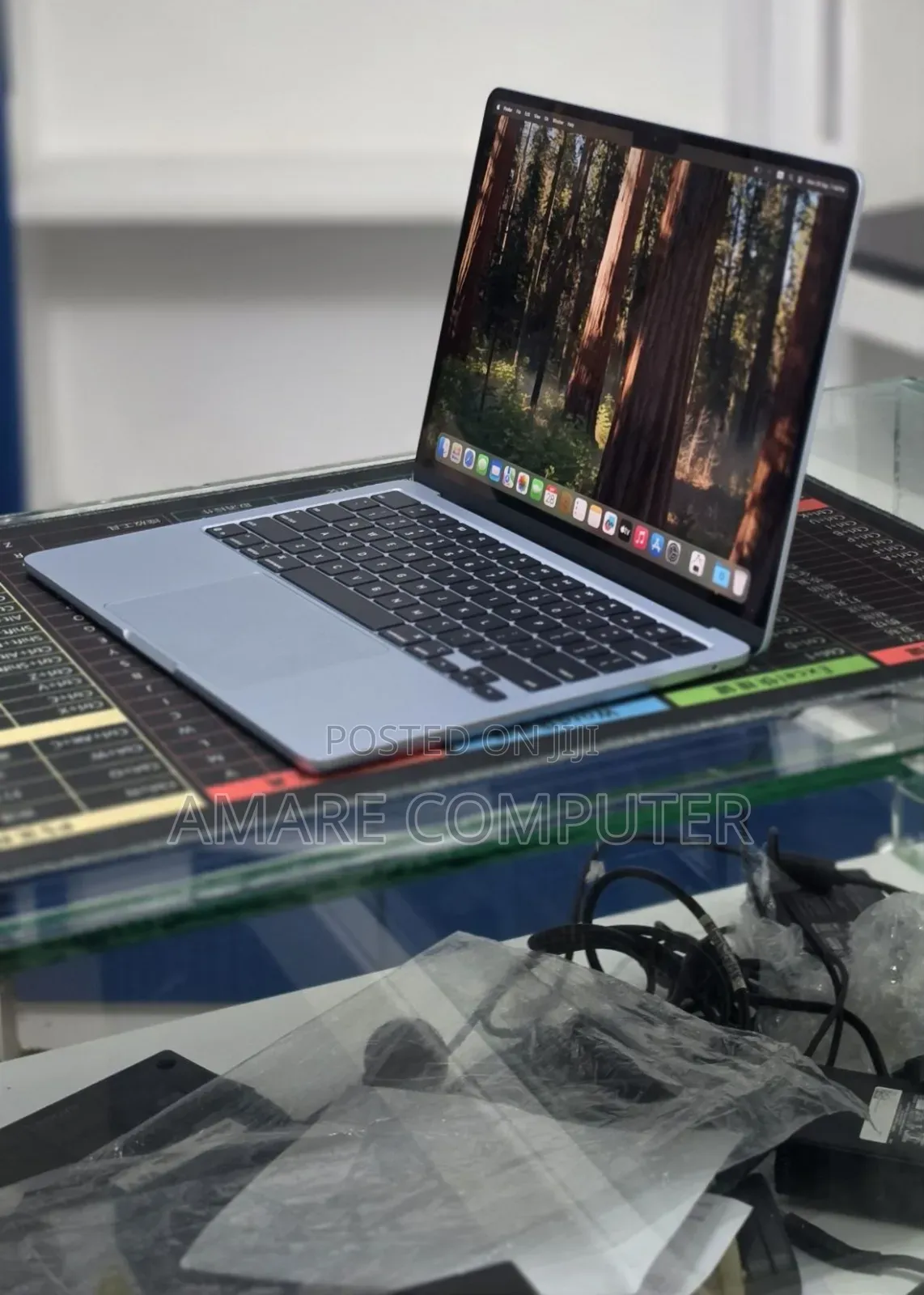 New Laptop Apple MacBook Air 2025 M4 16GB Apple M4 SSD 512GB