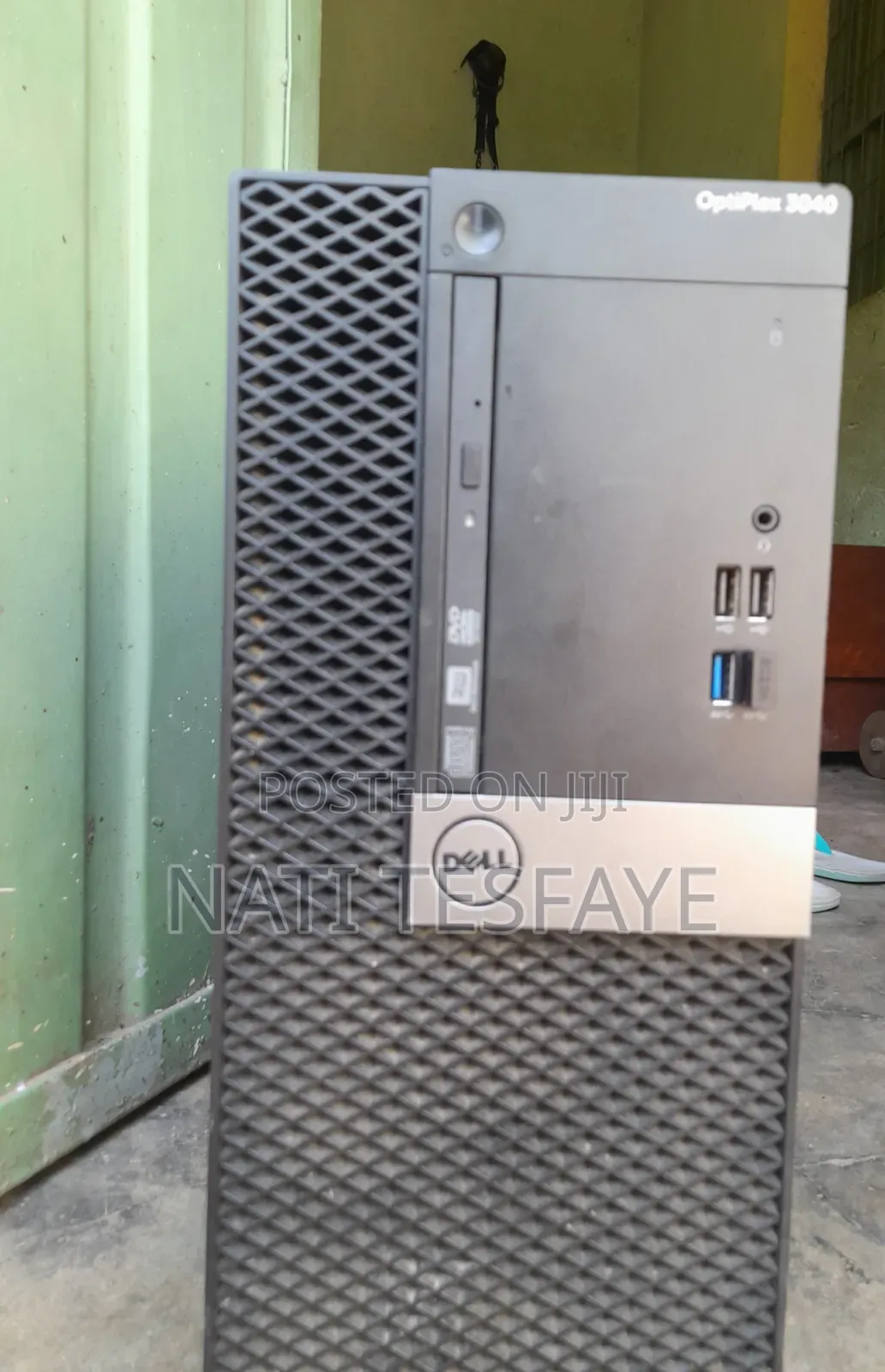 Desktop Computer Dell Optiplex 3040 4GB Intel Core i3 HDD 500GB