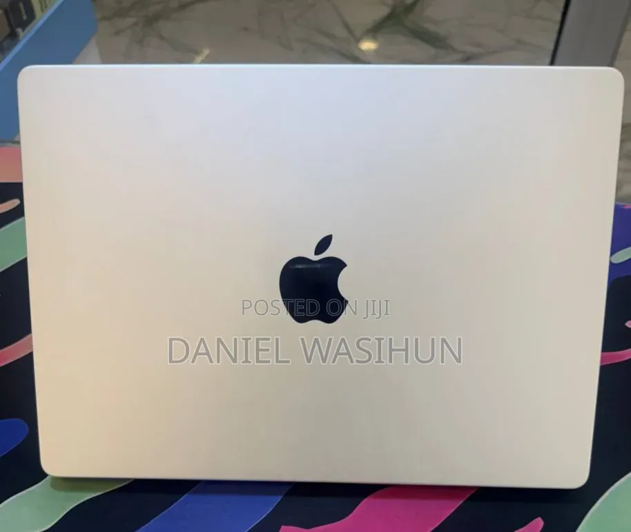 New Laptop Apple MacBook Pro 2021 M1 16GB Apple M1 Pro SSD 512GB