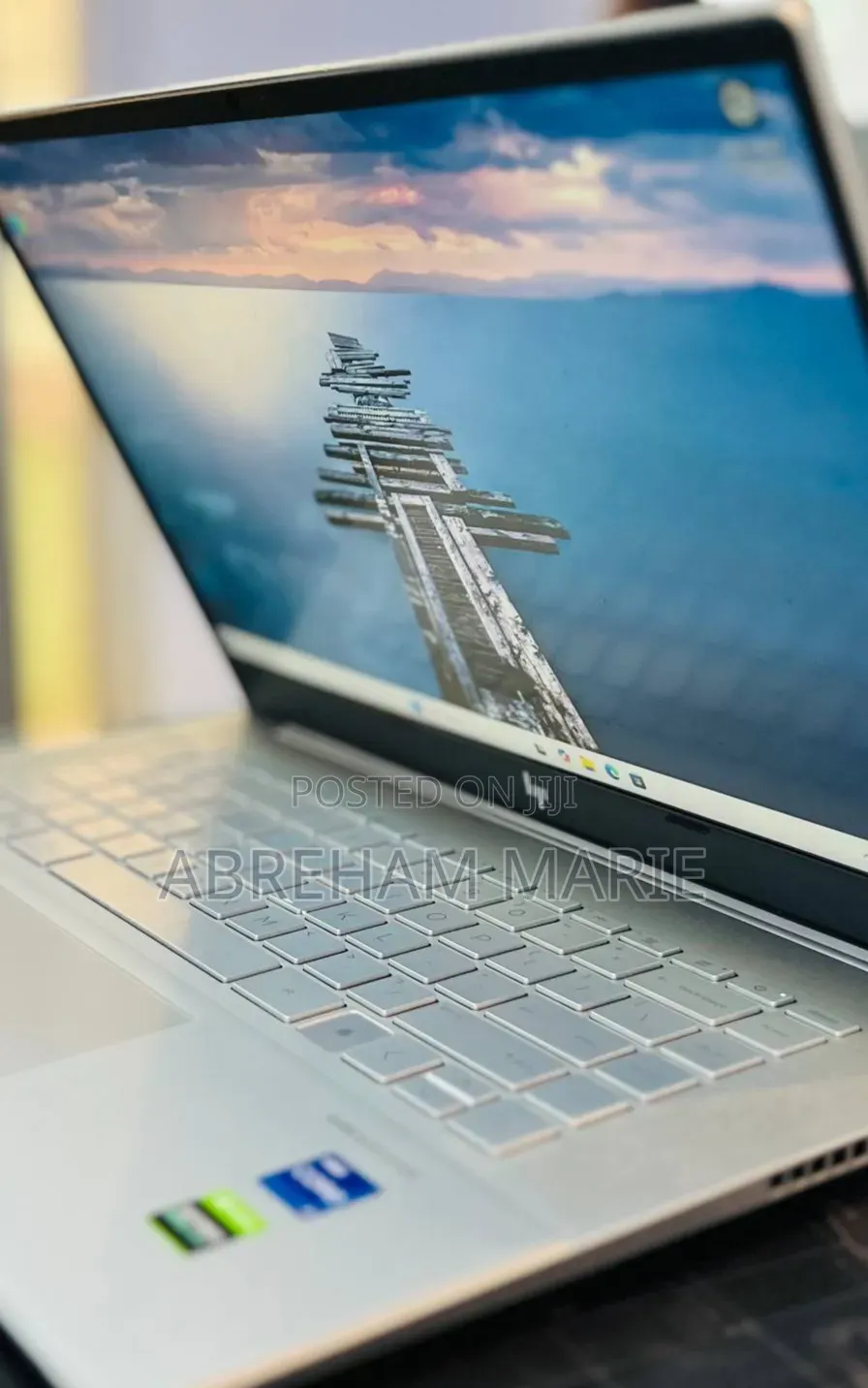 New Laptop HP Envy 15 16GB Intel Core i7 SSD 512GB