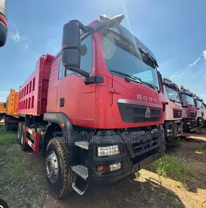 Sinotruk Tx 336 2025