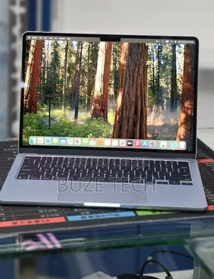 New Laptop Apple MacBook Air 2025 M4 16GB Apple M4 SSD 512GB