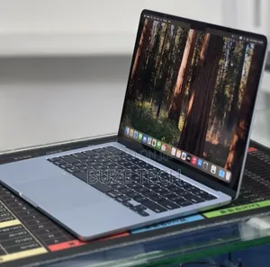 New Laptop Apple MacBook Air 2025 M4 16GB Apple M4 SSD 512GB