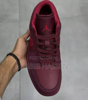 Air Jordan 1 Low SE "Valentine's Day" (2026) Shoes