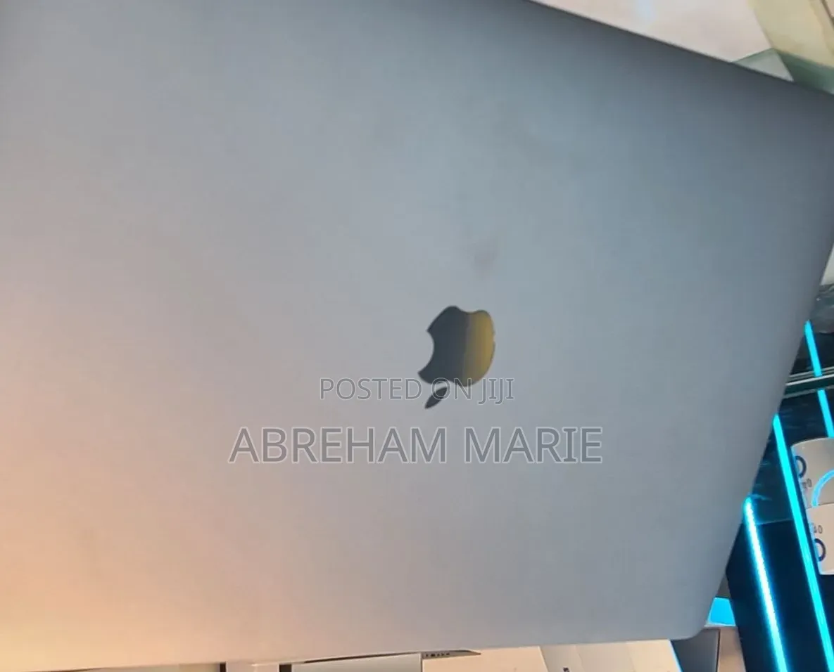 New Laptop Apple MacBook Pro 2019 32GB Intel Core i9 SSD 1T