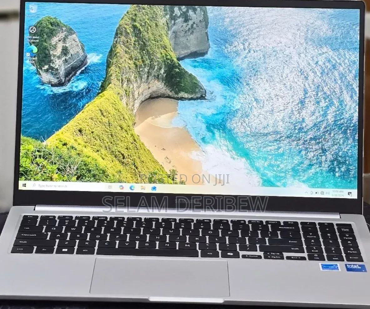 New Laptop Samsung Galaxy Book4 16GB Intel Core i7 SSD 512GB