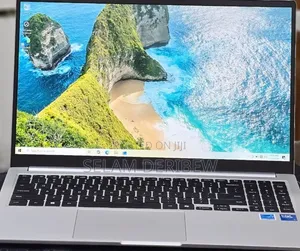 New Laptop Samsung Galaxy Book4 16GB Intel Core i7 SSD 512GB