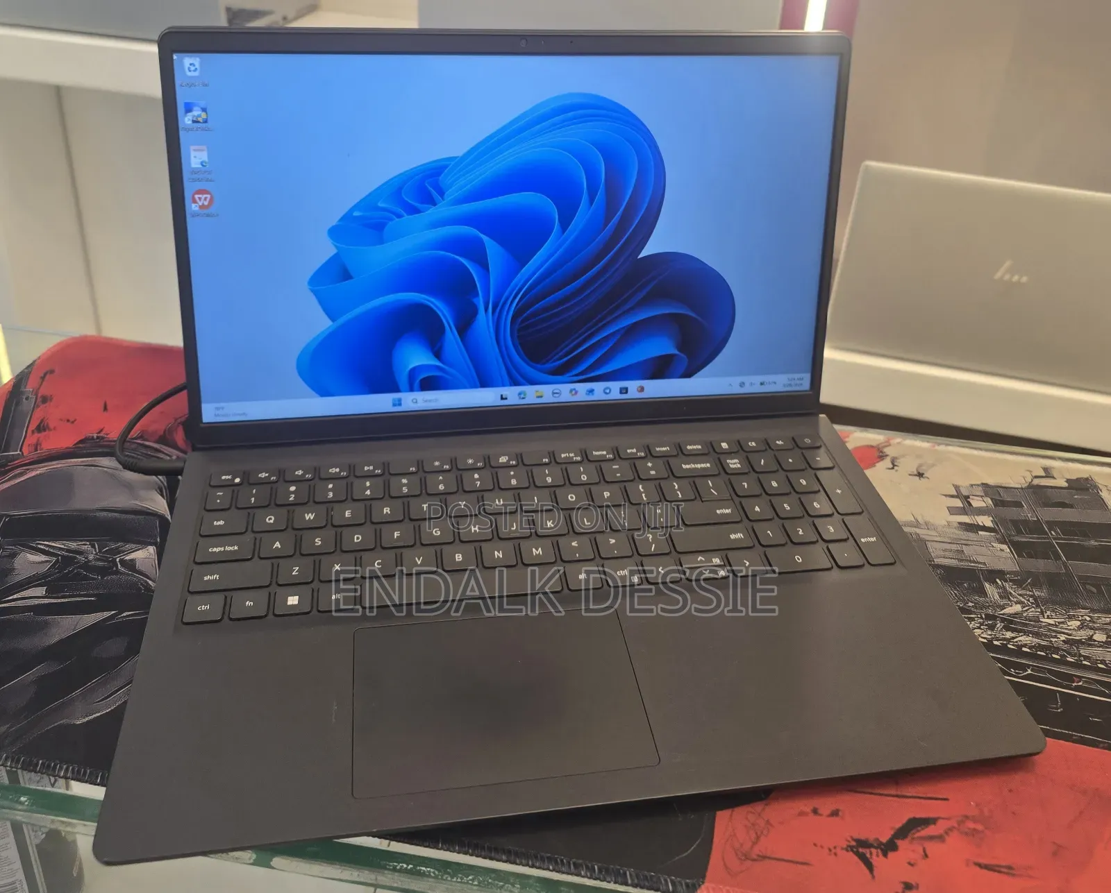 New Laptop Dell Inspiron 15 8GB Intel Core i5 SSD 512GB