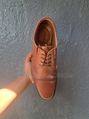 Clarks Men Whiddon Cap Tan Shoes