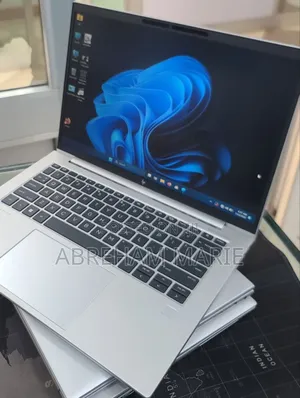 New Laptop HP EliteBook 840 G10 16GB Intel Core i7 SSD 512GB