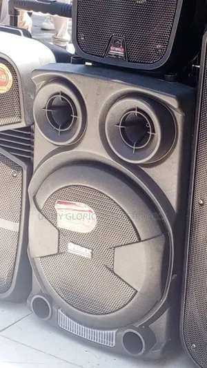 Max Speaker