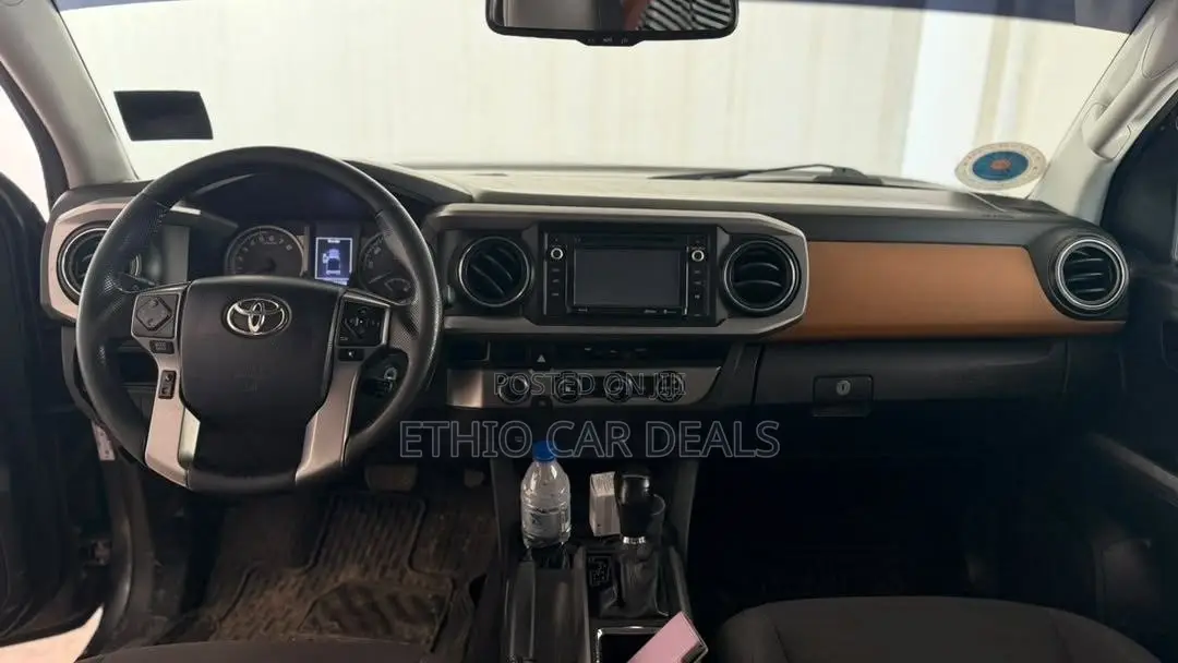 Toyota Tacoma 4dr Double Cab 2016 Black
