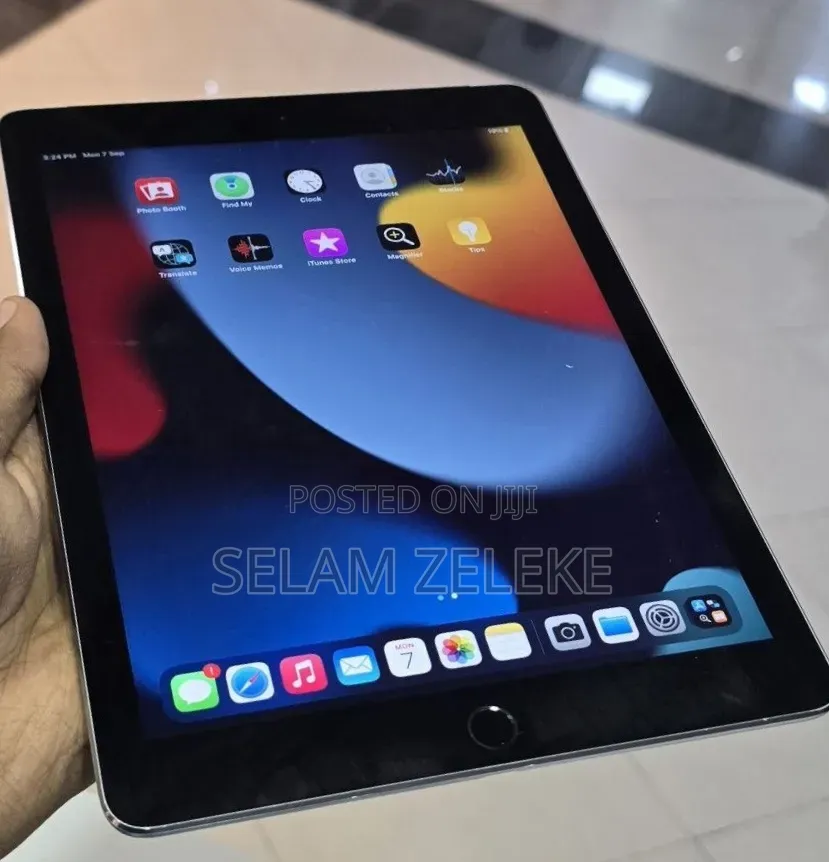 New Apple iPad Air 64 GB Silver