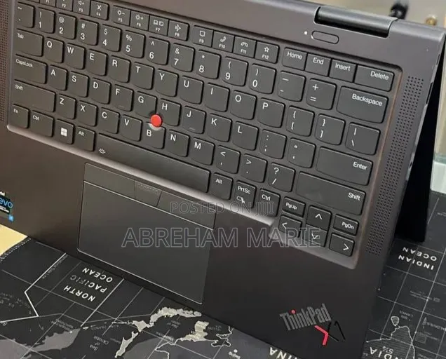 New Laptop Lenovo ThinkPad X1 Yoga Gen 8 16GB Intel Core i7 SSD 512GB