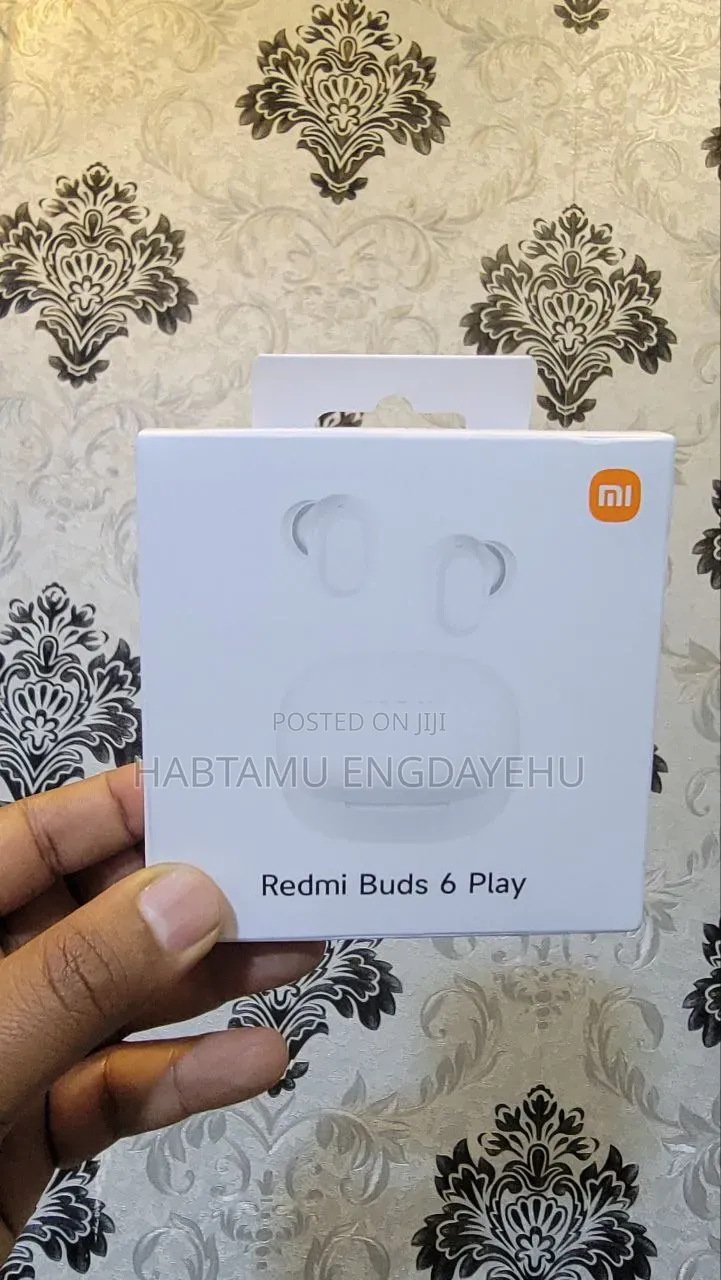 Buds 6 Play
