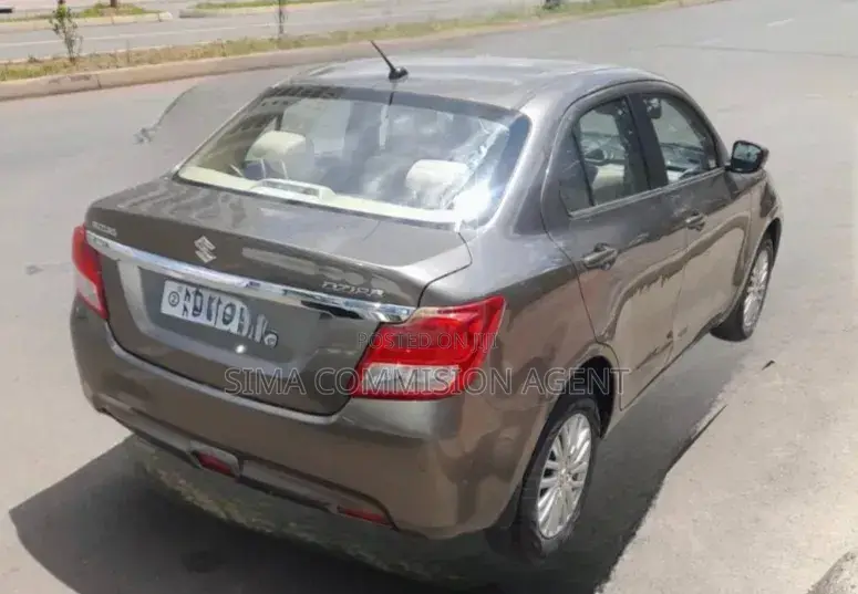 Suzuki Dzire 2021 Silver