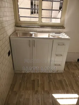 Furnished 2bdrm Condo in Condominium, Akaky Kaliti for sale