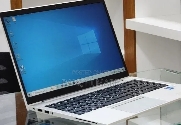 New Laptop HP EliteBook 840 G8 16GB Intel Core i5 SSD 512GB