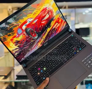 New Laptop MSI Vector GP68 HX 13V 32GB Intel Core i9 SSD 1T