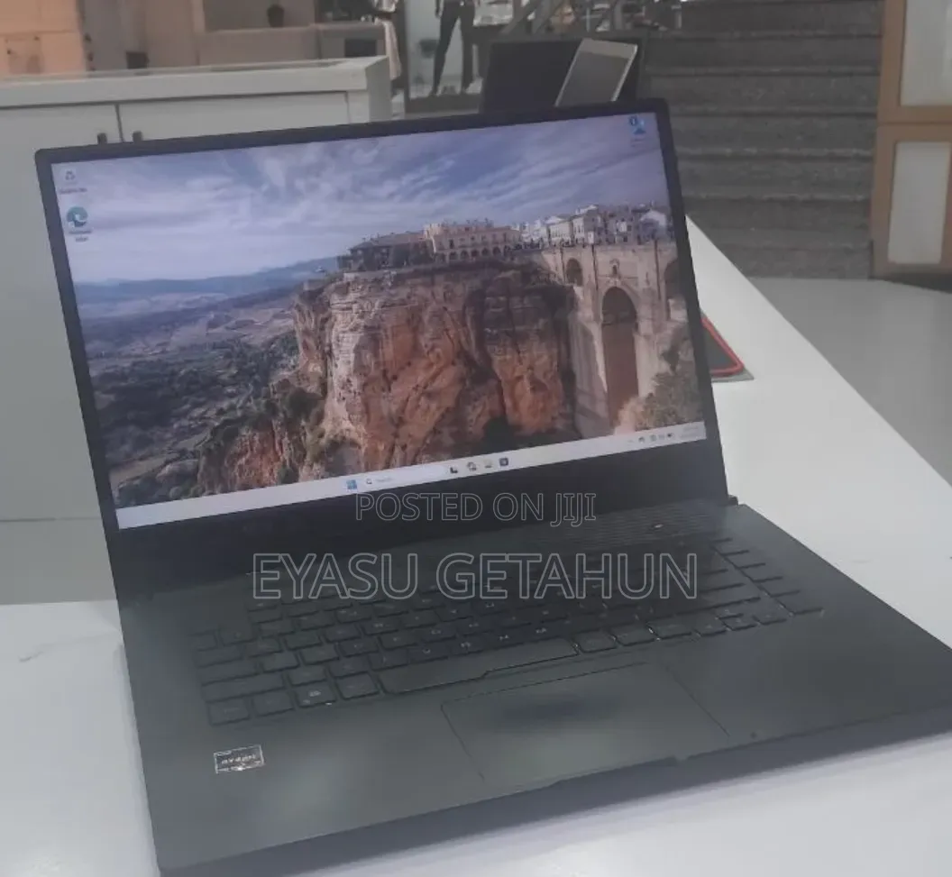 New Laptop Asus ROG Zephyrus G15 16GB AMD Ryzen 7 SSD 512GB