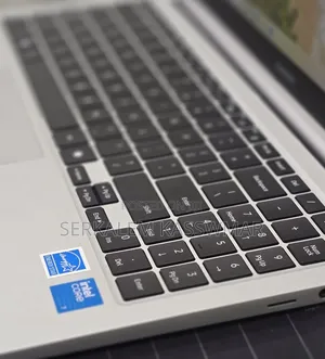 New Laptop Samsung Galaxy Book4 16GB Intel Core i7 SSD 512GB