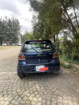 Toyota Vitz 2003 Blue