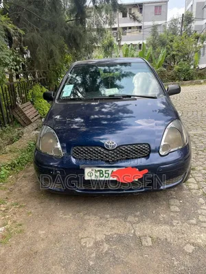 Toyota Vitz 2003 Blue