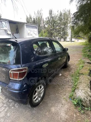 Toyota Vitz 2003 Blue