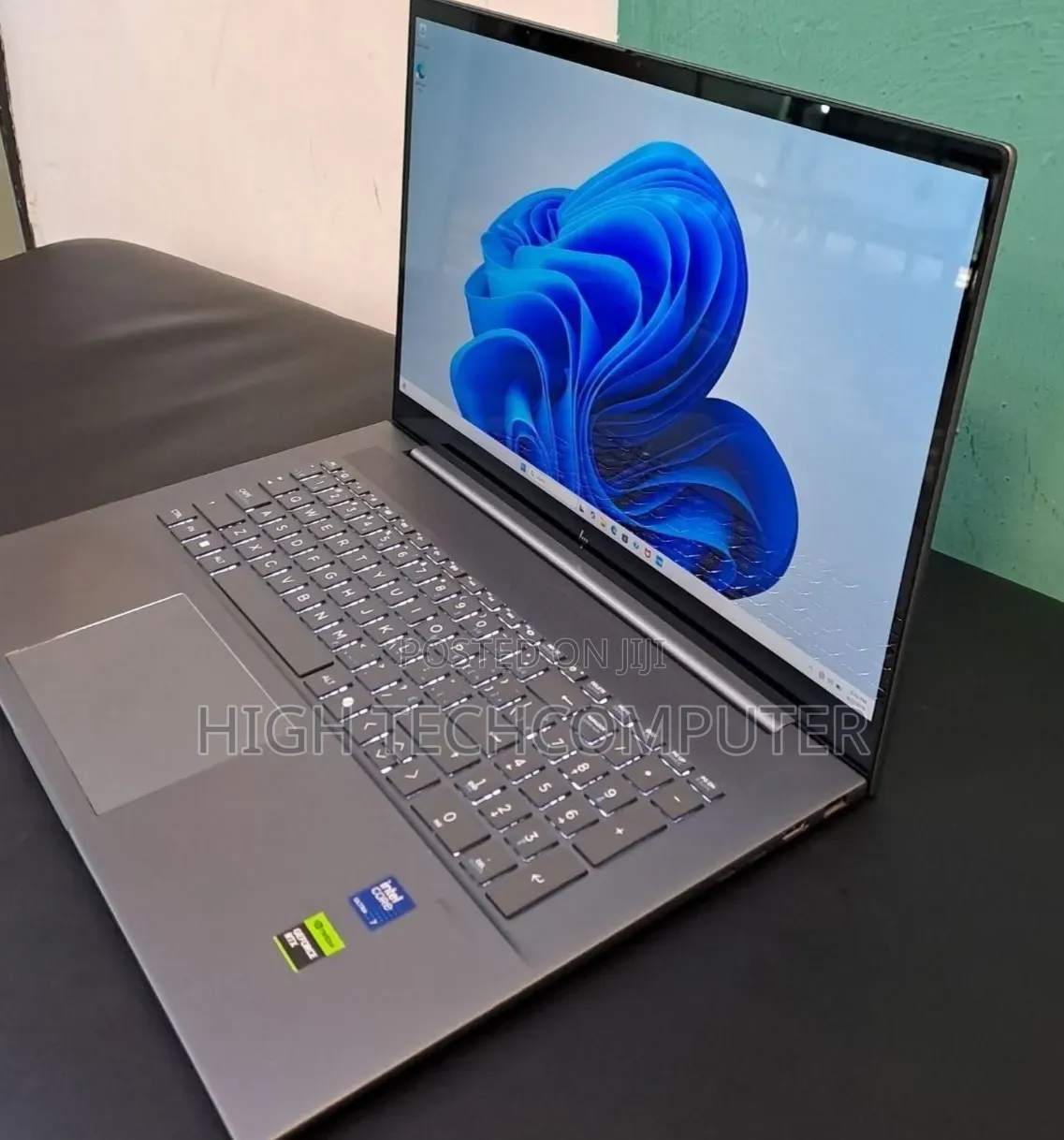 New Laptop HP Envy 17 16GB Intel Core i7 SSD 1T