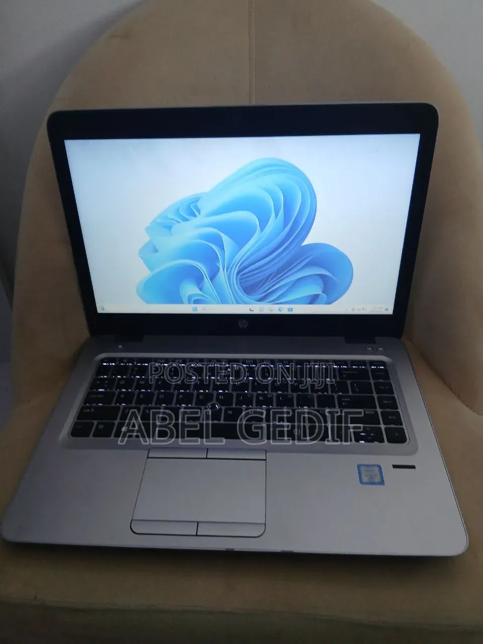 New Laptop HP EliteBook 840 8GB Intel Core i5 SSD 256GB