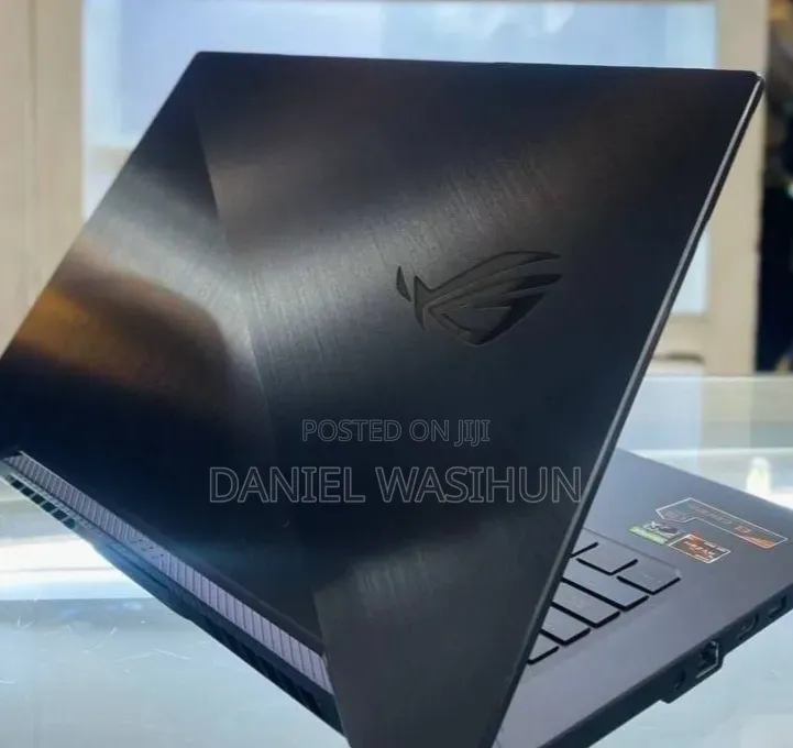 New Laptop Asus ROG Zephyrus G15 16GB AMD Ryzen 7 SSD 512GB