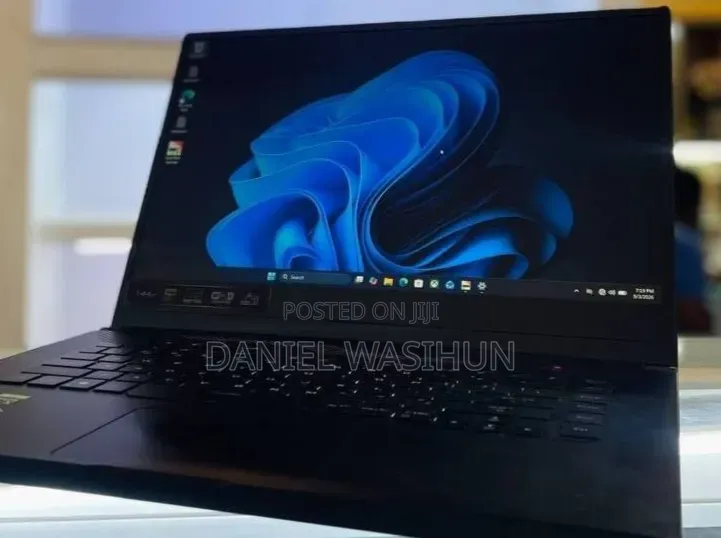 New Laptop Asus ROG Zephyrus G15 16GB AMD Ryzen 7 SSD 512GB