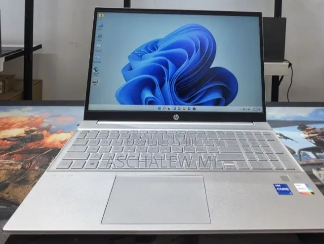 New Laptop HP Pavilion 15 16GB Intel Core i7 SSD 512GB