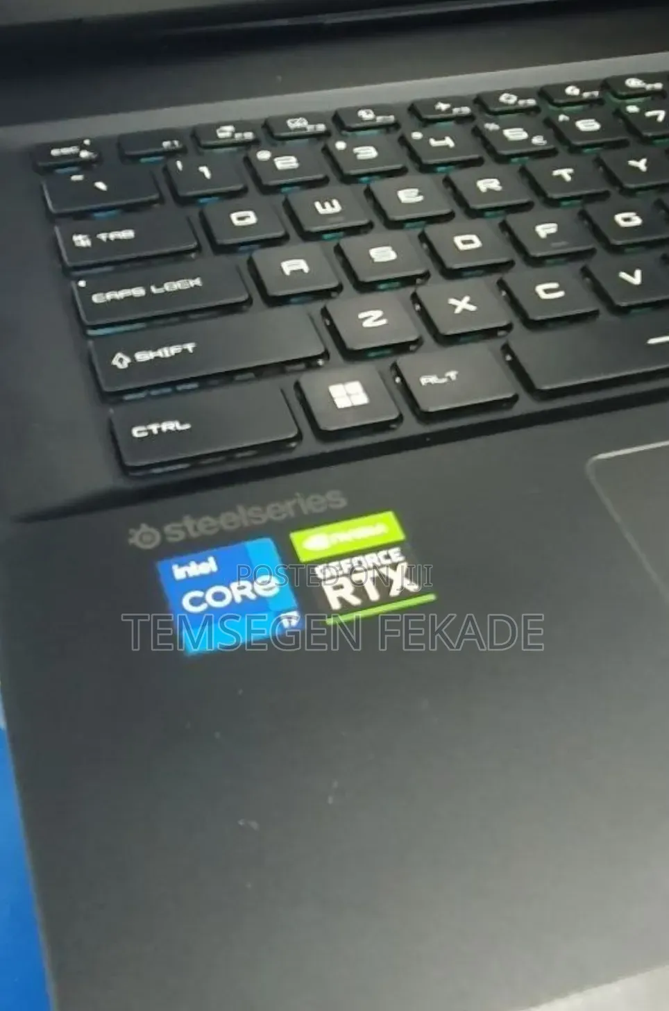 New Laptop MSI GP75 Leopard 16GB Intel Core i7 SSD 512GB
