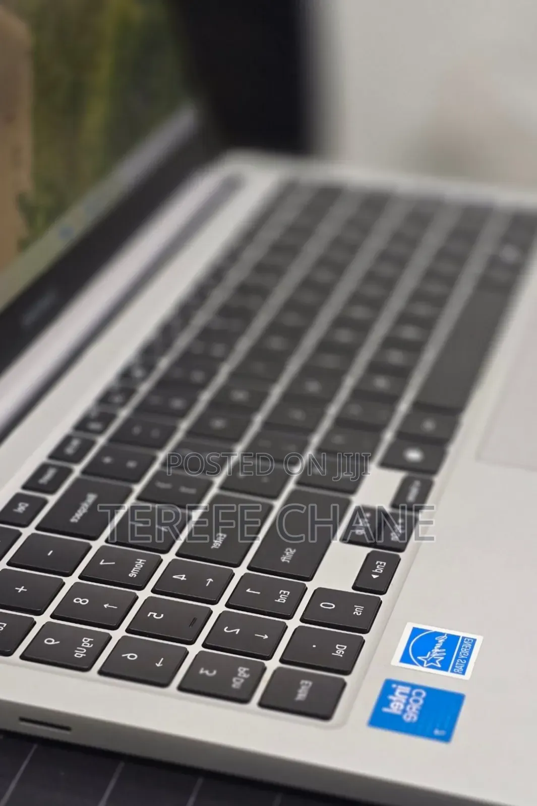 New Laptop Samsung Galaxy Book4 16GB Intel Core 7 SSD 512GB