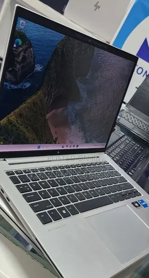New Laptop HP EliteBook 840 G9 16GB Intel Core i5 SSD 512GB