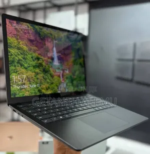 New Laptop Microsoft Surface 16GB Intel Core i7 SSD 512GB