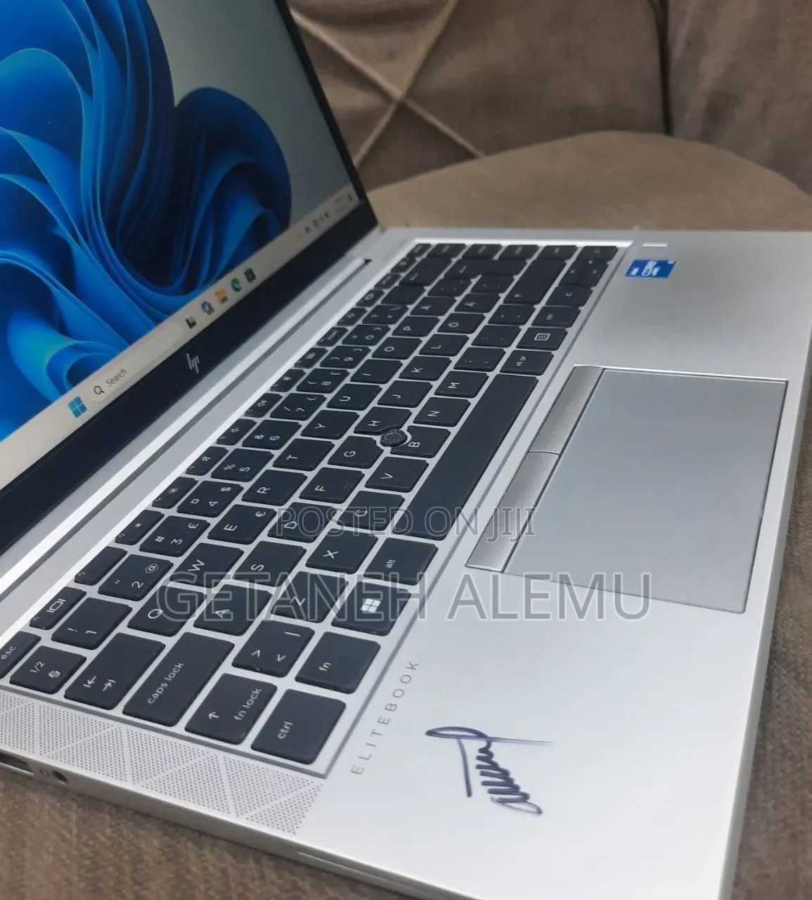 New Laptop HP EliteBook 840 G8 16GB Intel Core i5 SSD 512GB