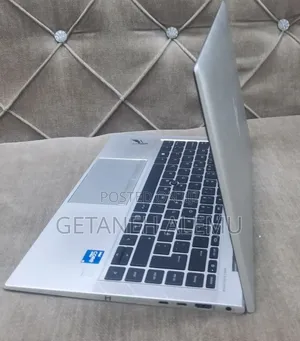 New Laptop HP EliteBook 840 G8 16GB Intel Core i5 SSD 512GB