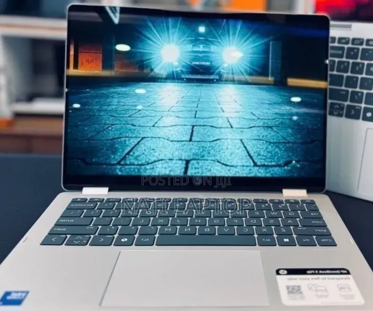 New Laptop HP OmniBook Ultra Flip 14" 16GB Intel Core 7 SSD 512GB